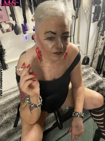 ready to fuck sissy boy         