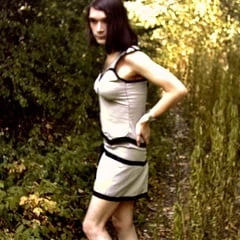 Outdoor woods shoot 