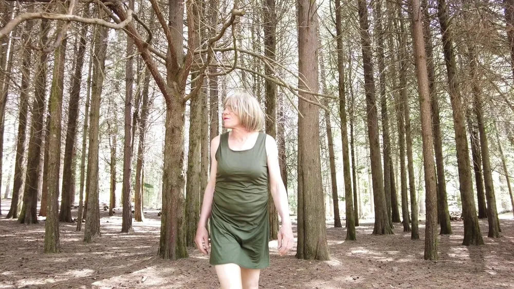 Crossdress walk forest trails #16