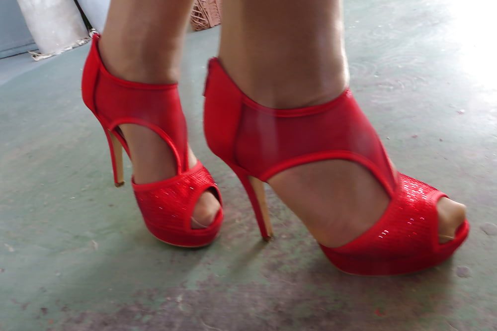 pantyhose and red pumps of my wife size 39, squeezed into #24