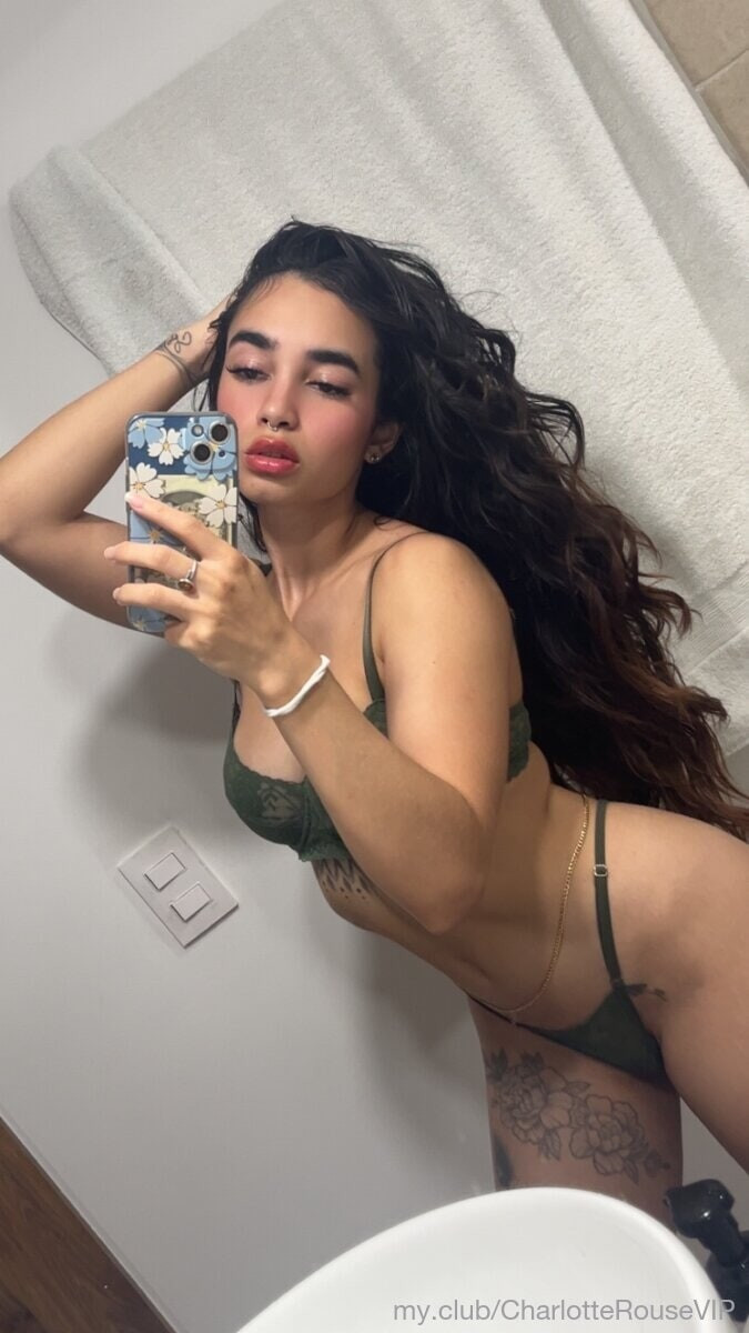 Charlotte Free Photos #15