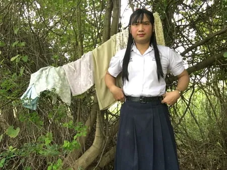 outdoor student ladyboy solo         