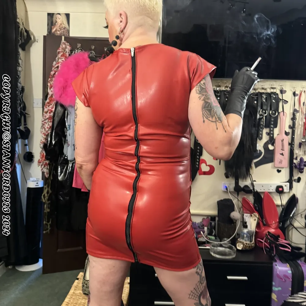 RUBBER WHORE SHIRLEY #5