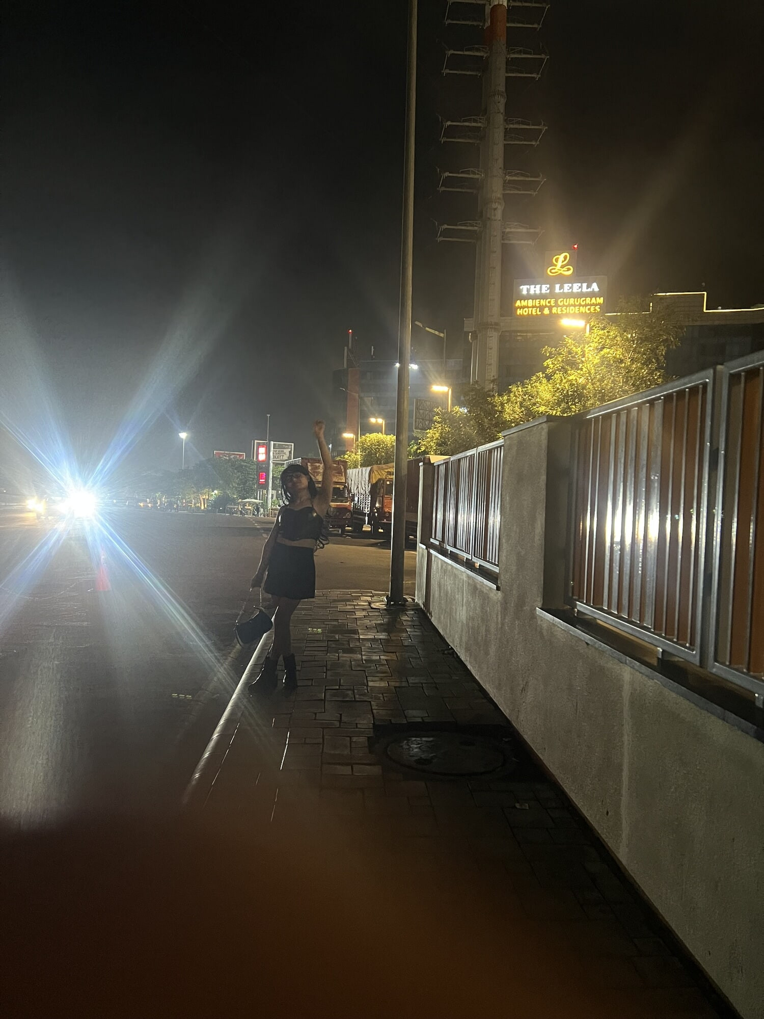 🍒waiting for cab #2