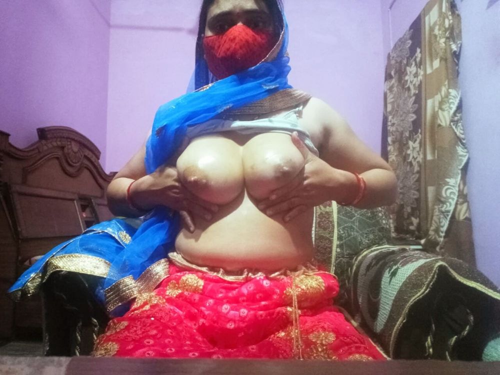 Sexy boobs bhabhi  #15