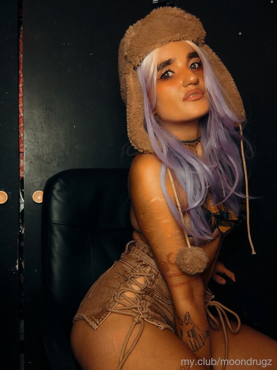 Slutty moon Free Photos #8