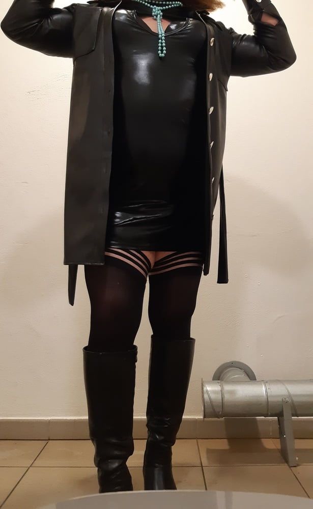 Skinny tranny 29