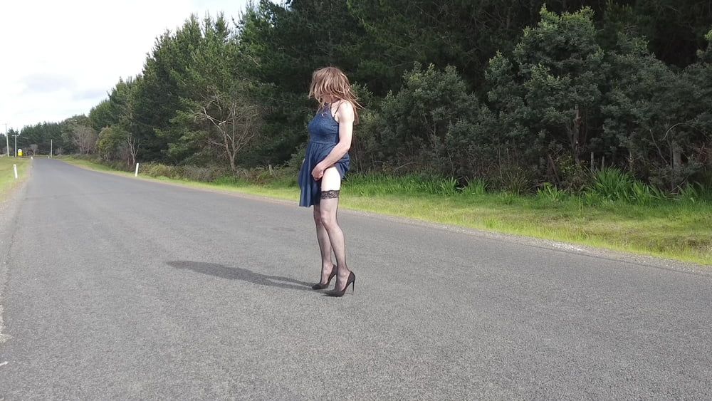 Crossdress road trip-follow the river