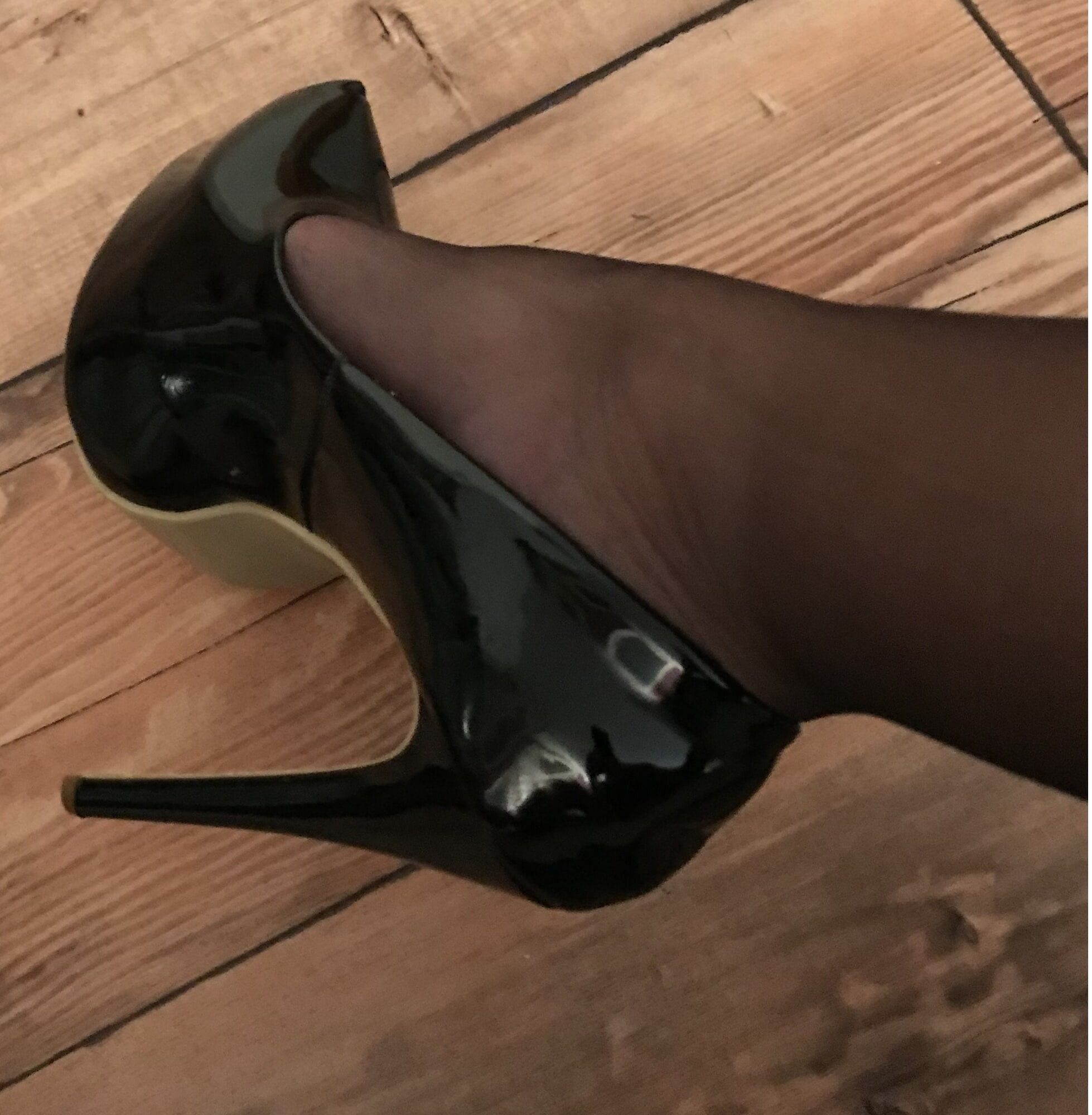 sexy ankles & sexy heels (2)