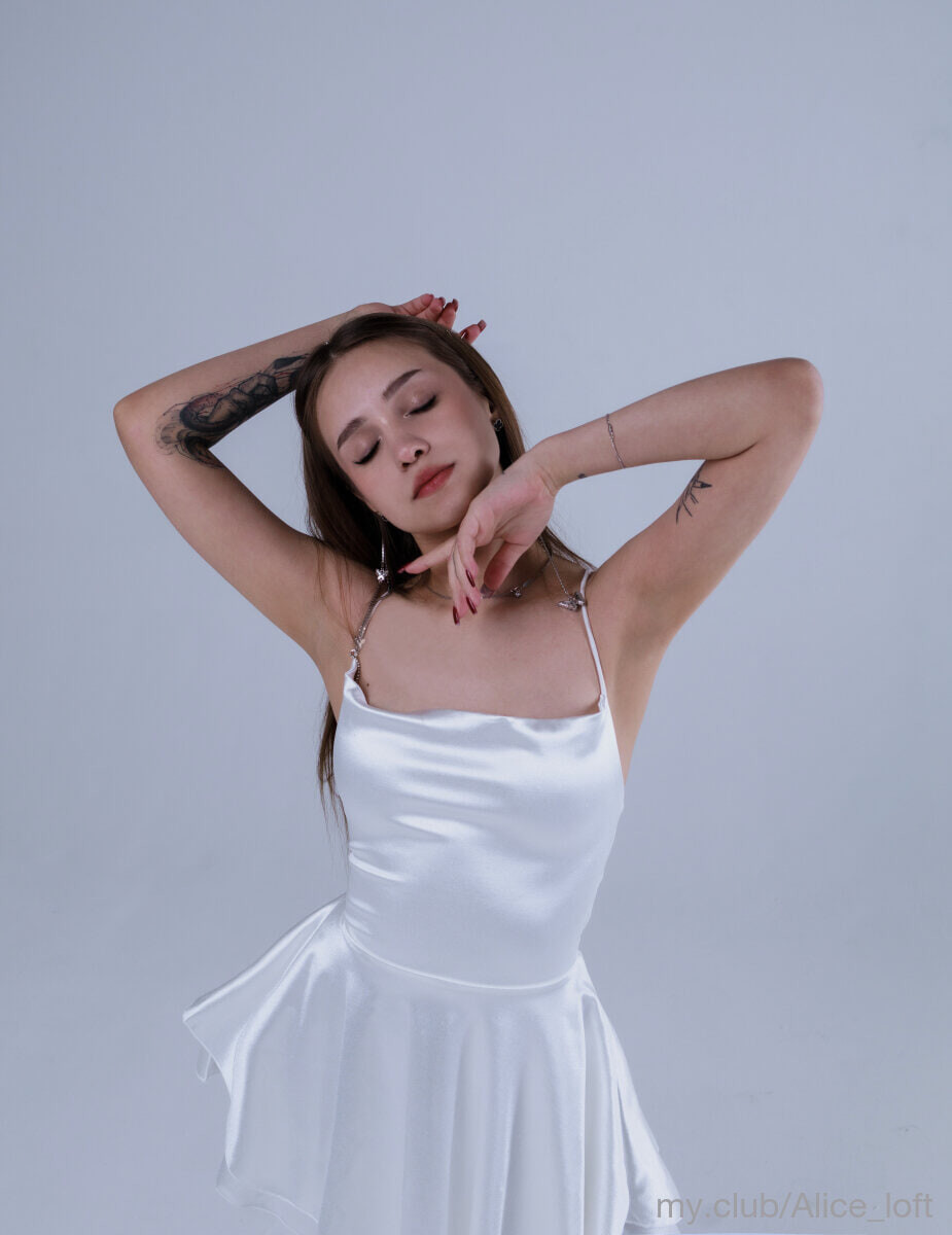 Alice Free Photos #7