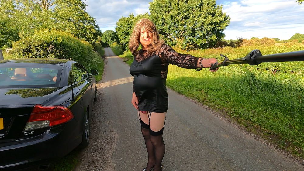 Crossdresser Kellycd down the lanes 