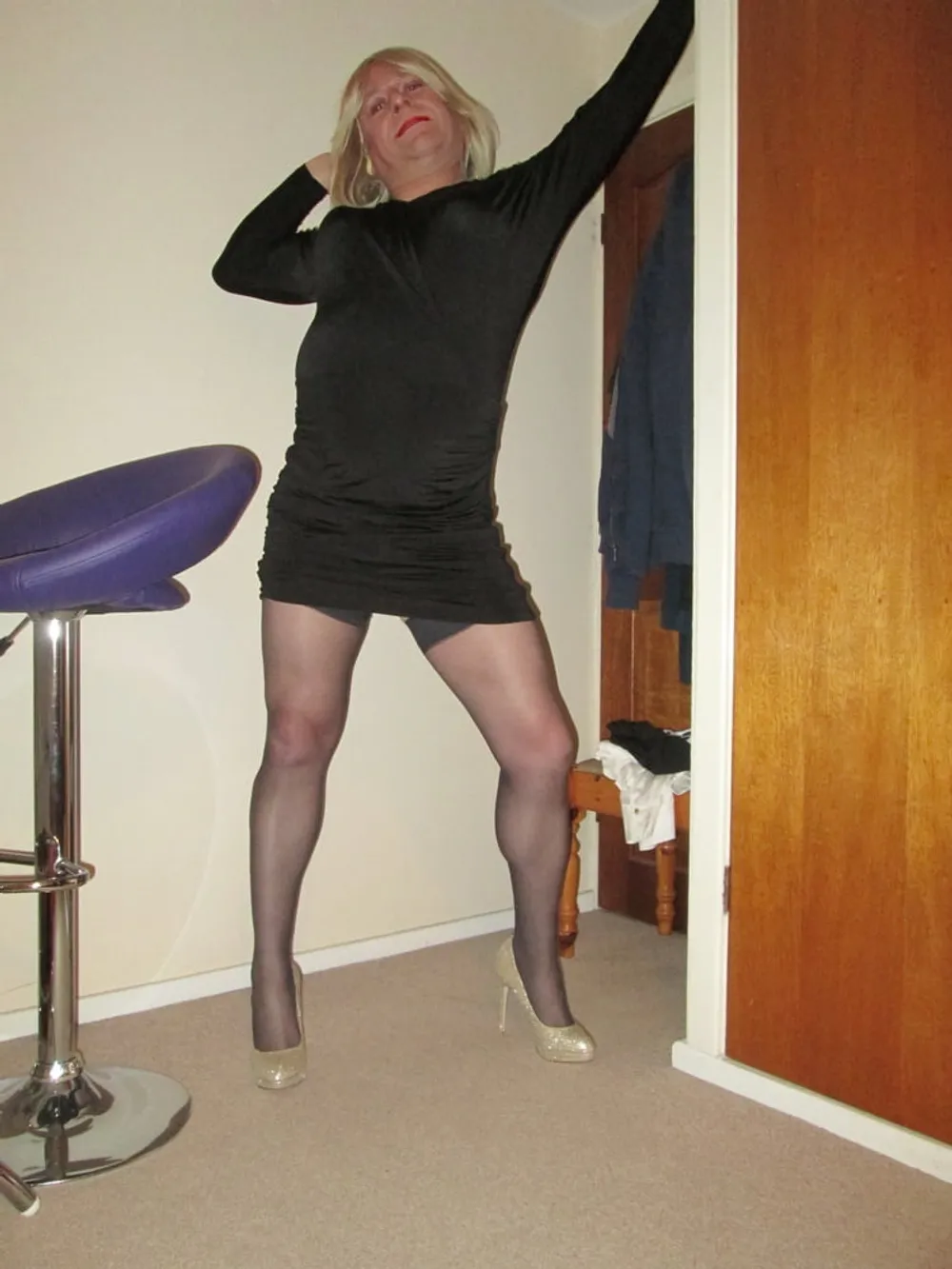 SISSY POSING IN FEMWEAR #23