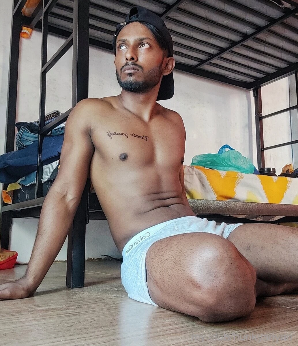 Ariyan Hunk Free Photos: 5 Nude Pics | xHamster