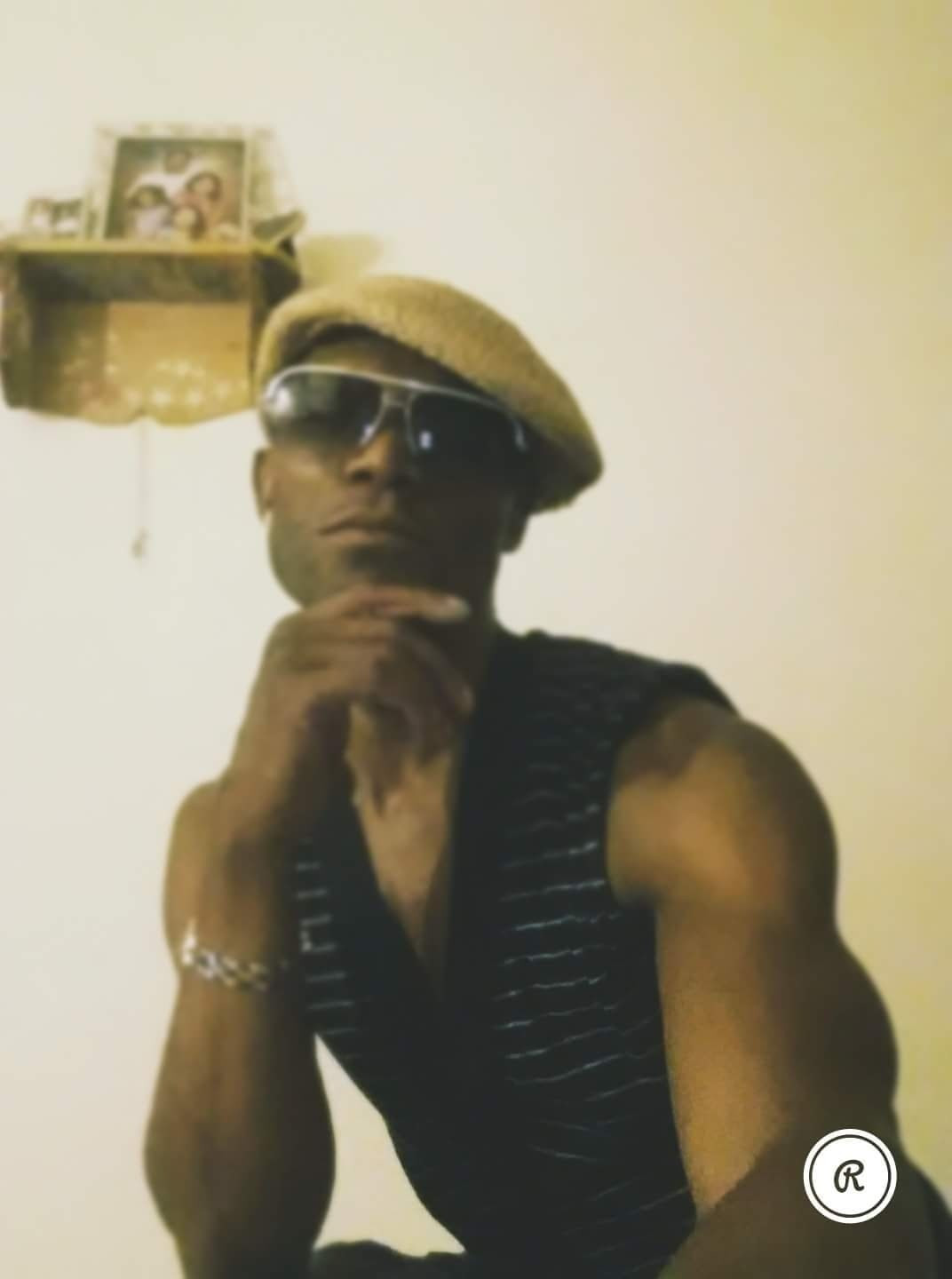 Gud4nuttingoon cumming to a room just for  you  real soon!