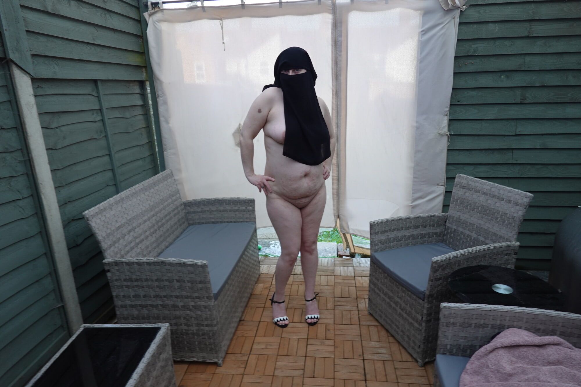 Curvy Wife Niqab naked in high heels