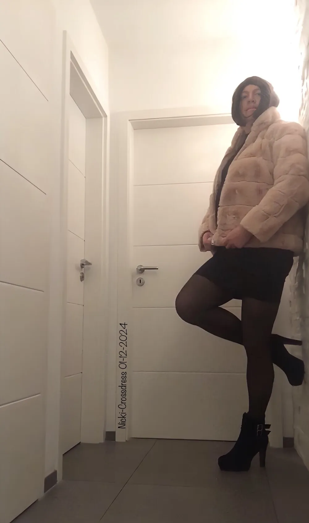 Nicki-Crossdress - neue Jacke  #6