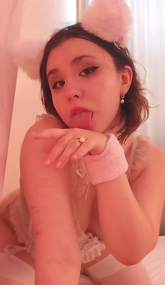 Lilly Free Photos #17