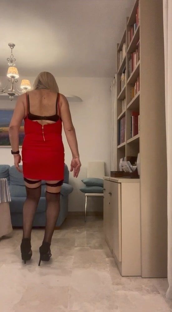 Daniela Monroe TV video Spanish crossdresser with red dress #8