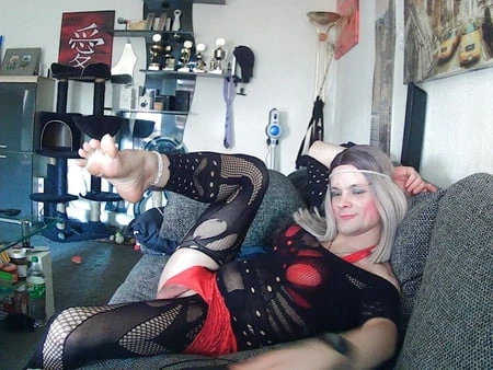 sissychrissys sexy feet         