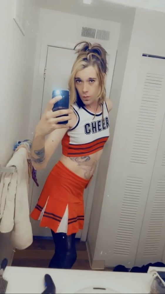 Cute Cheerleader #37