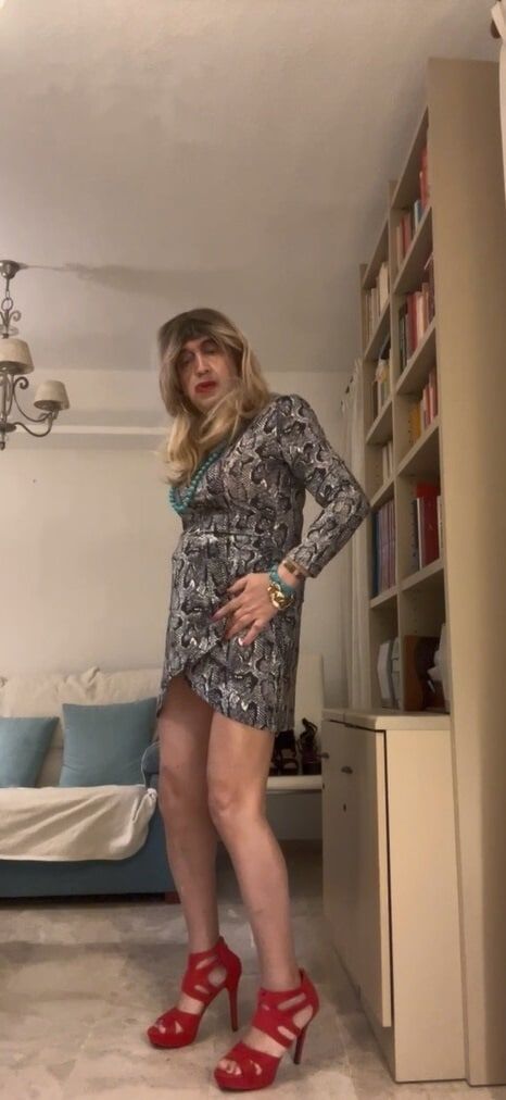 Daniela Monroe Spanish TV, snake dress, anal pearl heels #4