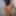 Orta yaşlı seksi kadın taburede poz veriyor, tombul kıvrımları güzel!