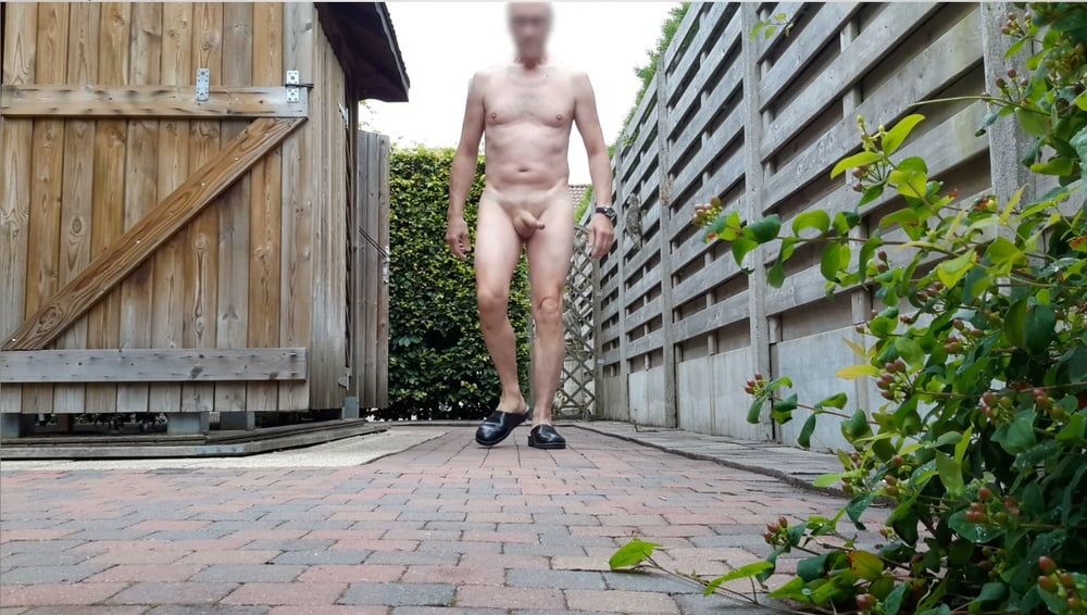 random public outdoor exhibitionist bondage jerking #19