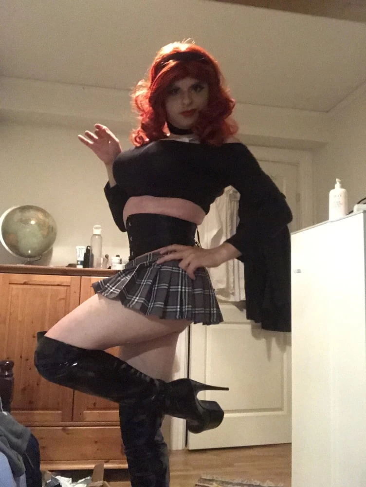 Redhead Beauty Tgirl Amanda #33