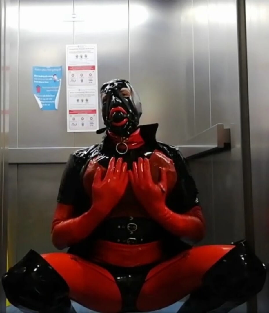 Alison in rubber #10