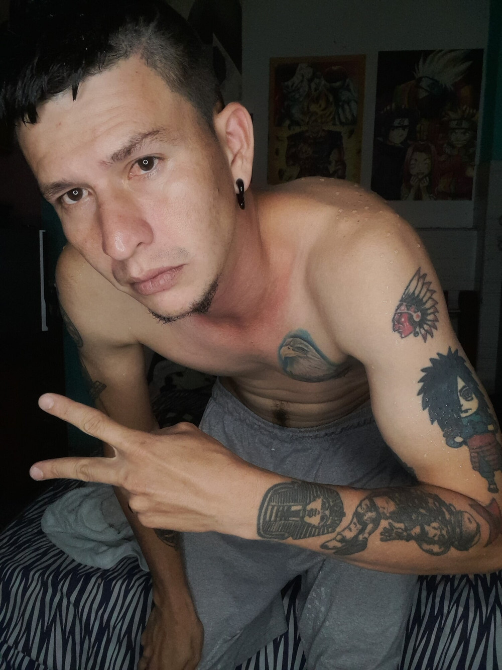 Yo en mi habitacion #18