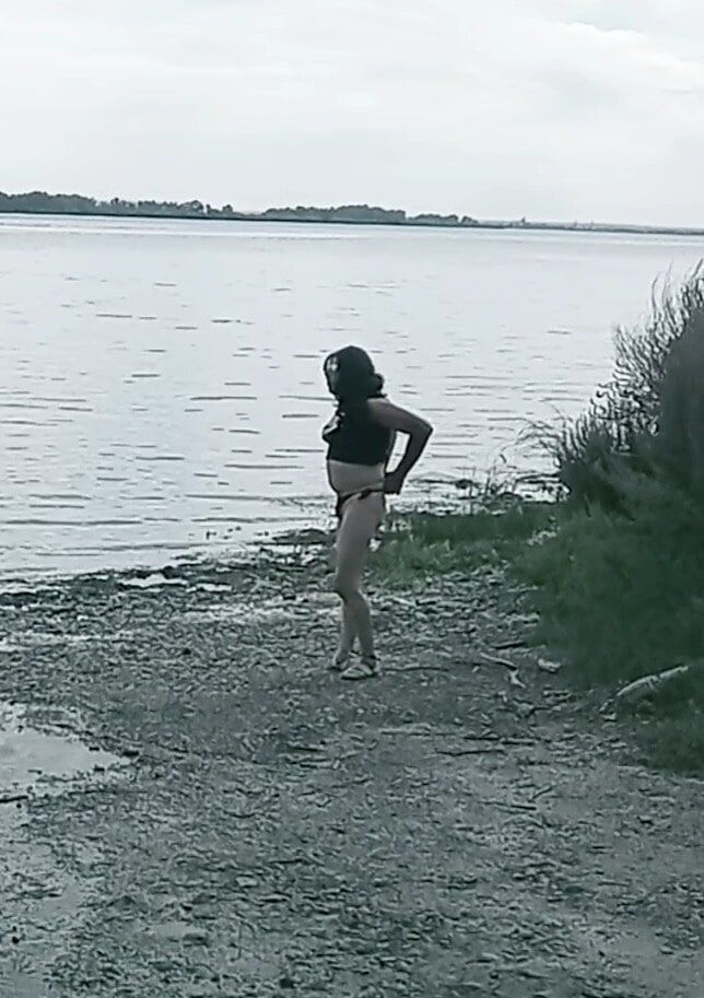 Lexiee at Columbia River  #8