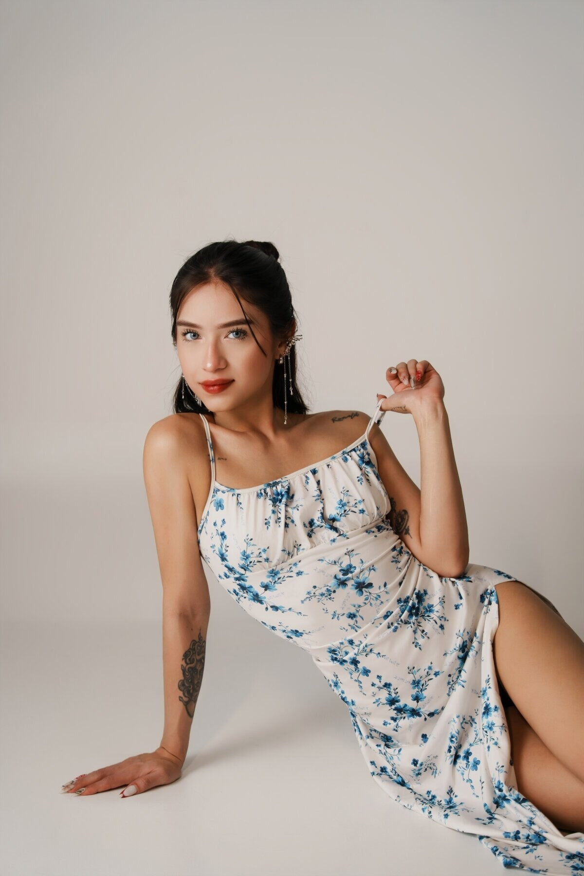 Alison Ivanova Free Photos #12