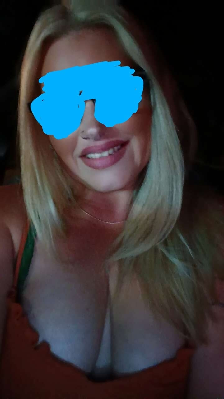 New slut pics. #6