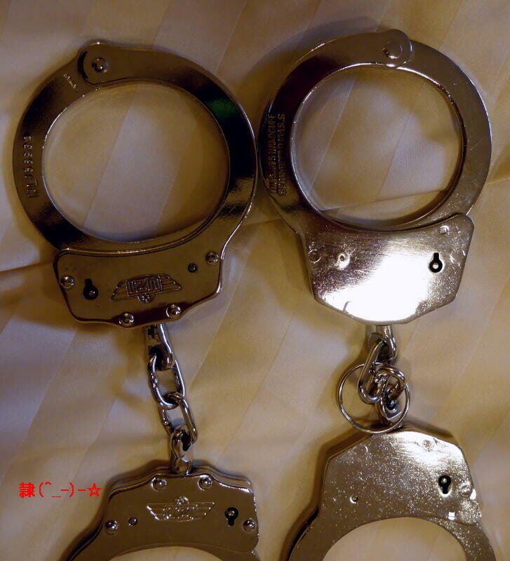 japanese crossdresser shemale handcuff metal device BDSM #9