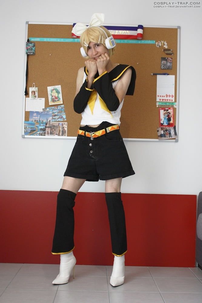 Crossdress cosplay Kinky Rin Kagamine #2