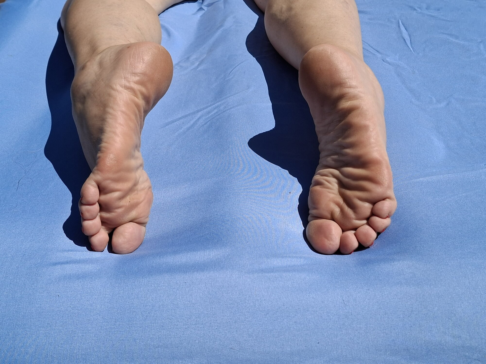 Sexy bare feet in the sun #4
