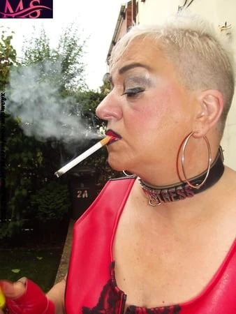 smoking mistress pt            