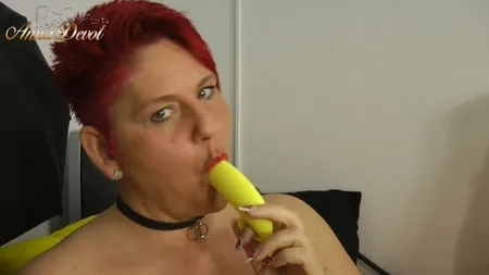 the banana dildo         