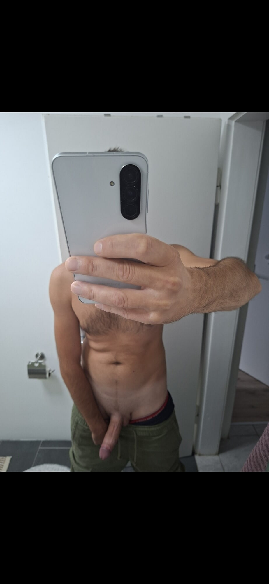 Confident, discreet and always ready for a little adventure.