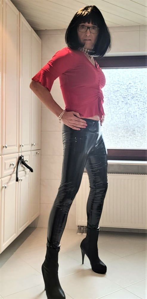 Patent leather jeans and dress - Lack Latex Leder Kleid  #31