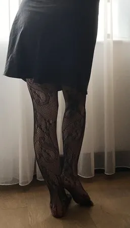 black fishnet tights         