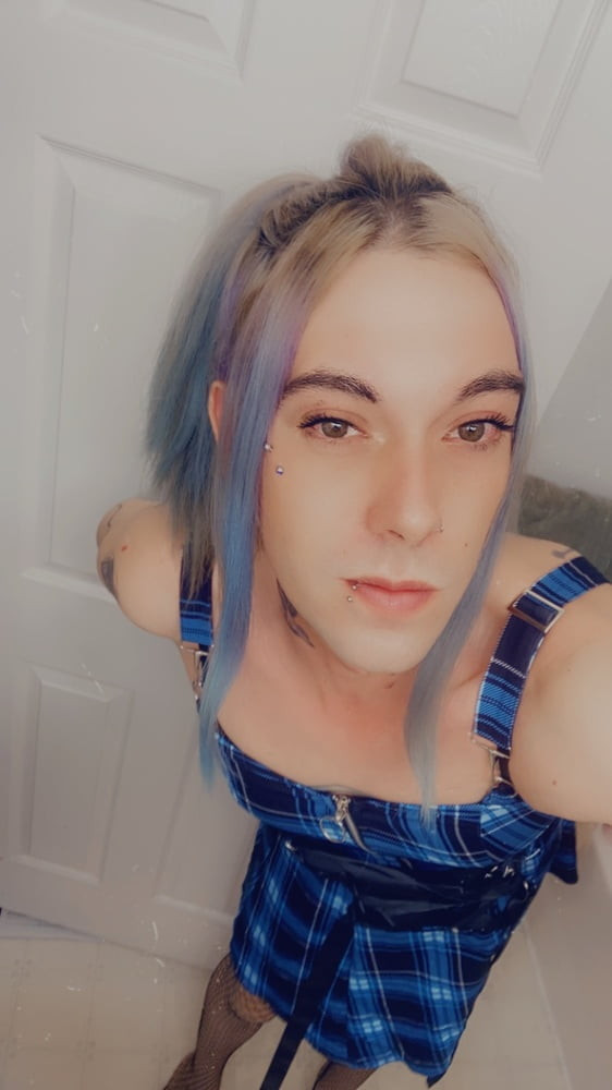 Cute Rocker Tgirl #14