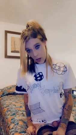 t shirt slut         