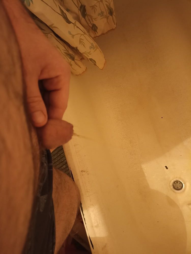 bulge,piss and belly #5