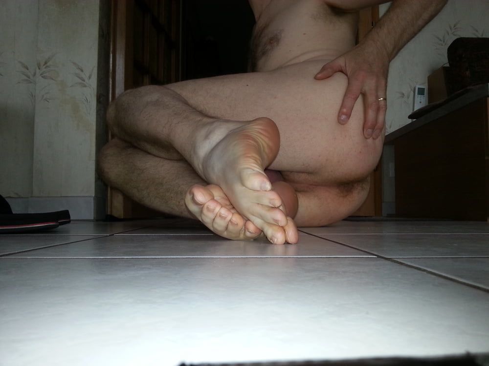 naked feet #11
