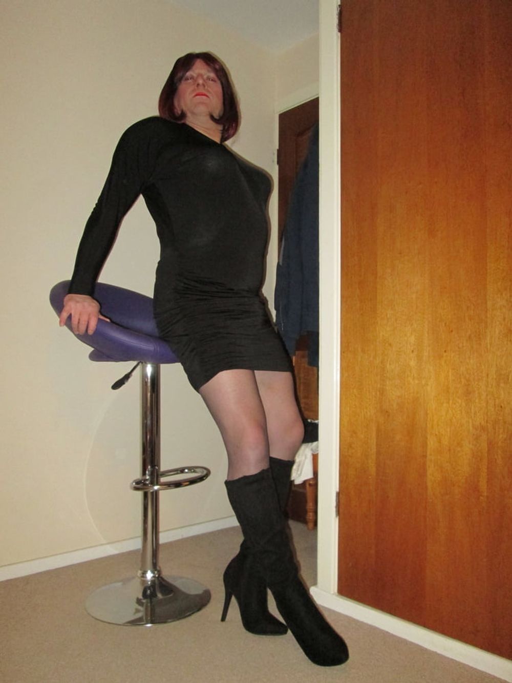 SISSY POSING IN FEMWEAR #32