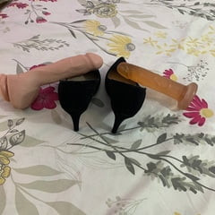 Tacones and Dildo for you baby