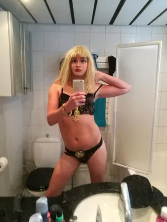 dutch cyber sissy tranny slut famke james         