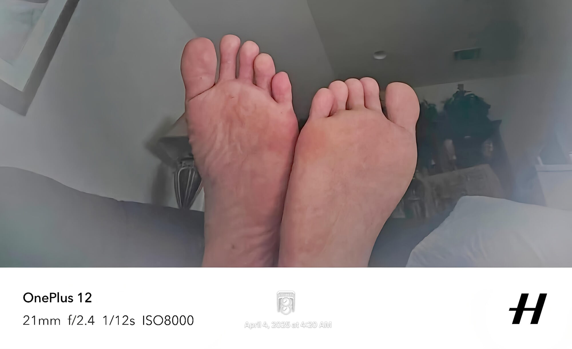Clean Barefeet Foot Fetish Moment #8