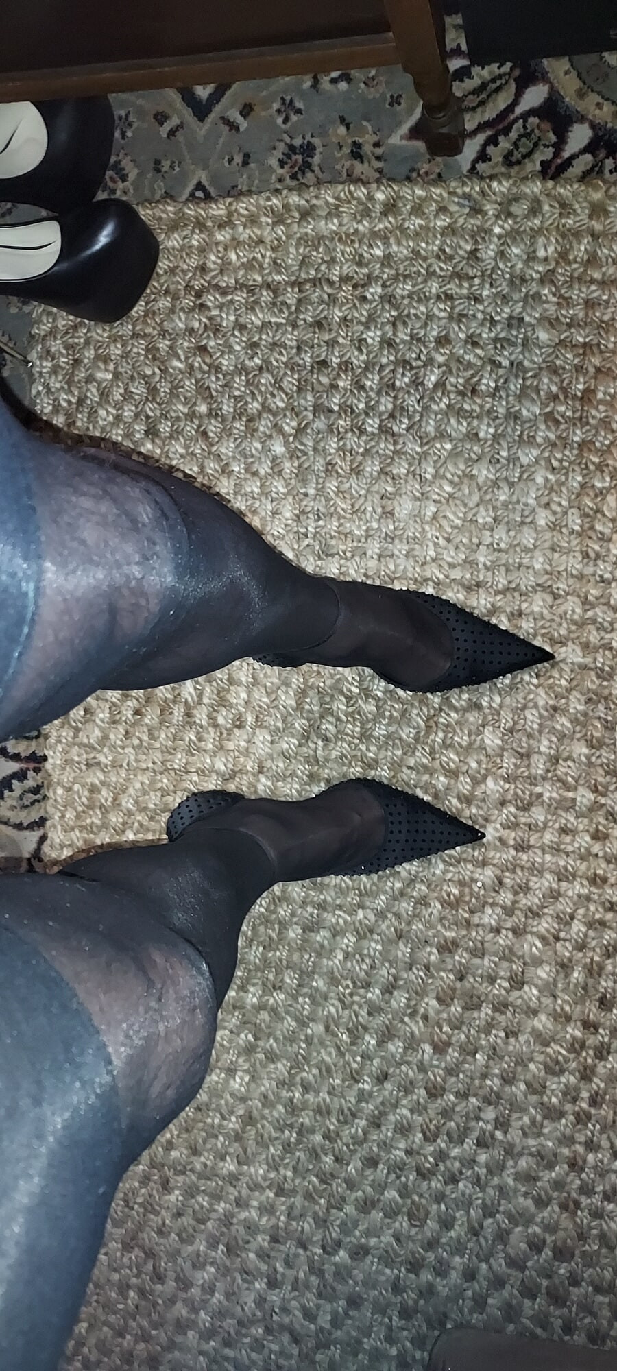 'Tis the season for shoes and stockings 🎅 #21